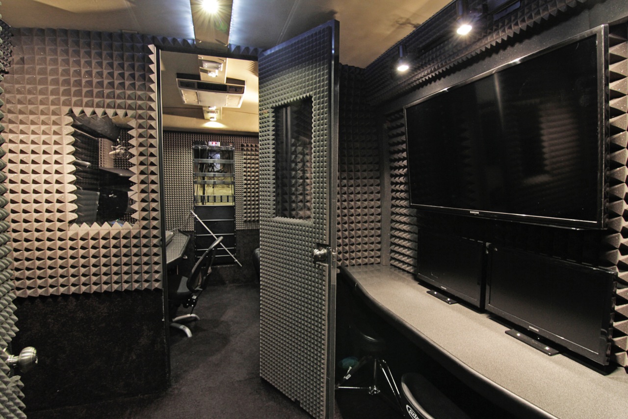 Studio Bus Rear Lounge